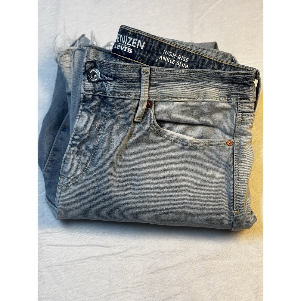 Denizen Jeans Womens 6  Denim High Rise Ankle Slim Raw Hem Whiskered Light Wash‎
